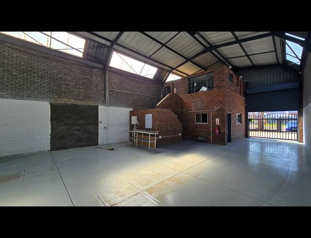 275M² WAREHOUSE TO LET IN SPARTAN